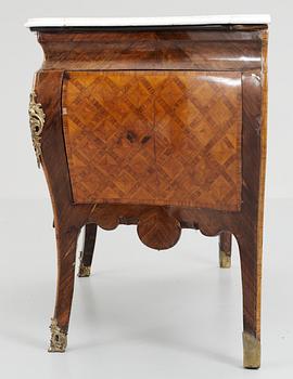 An Italian Rococo 18th century commode.