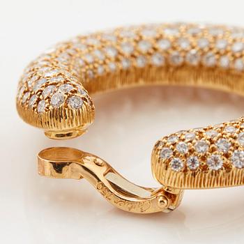 Cartier ett par örhängen.