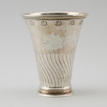BÄGARE, silver, K Anderson, Stockholm 1946. Vikt ca 304 gram.