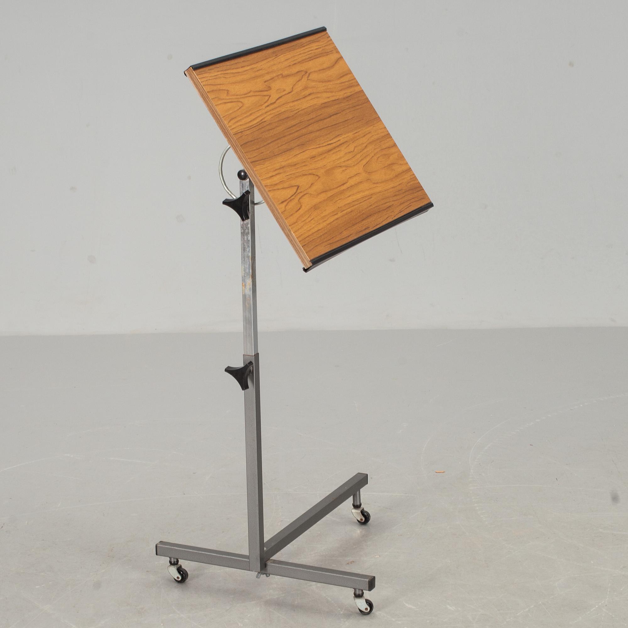LÄSBORD, 1900-tal.