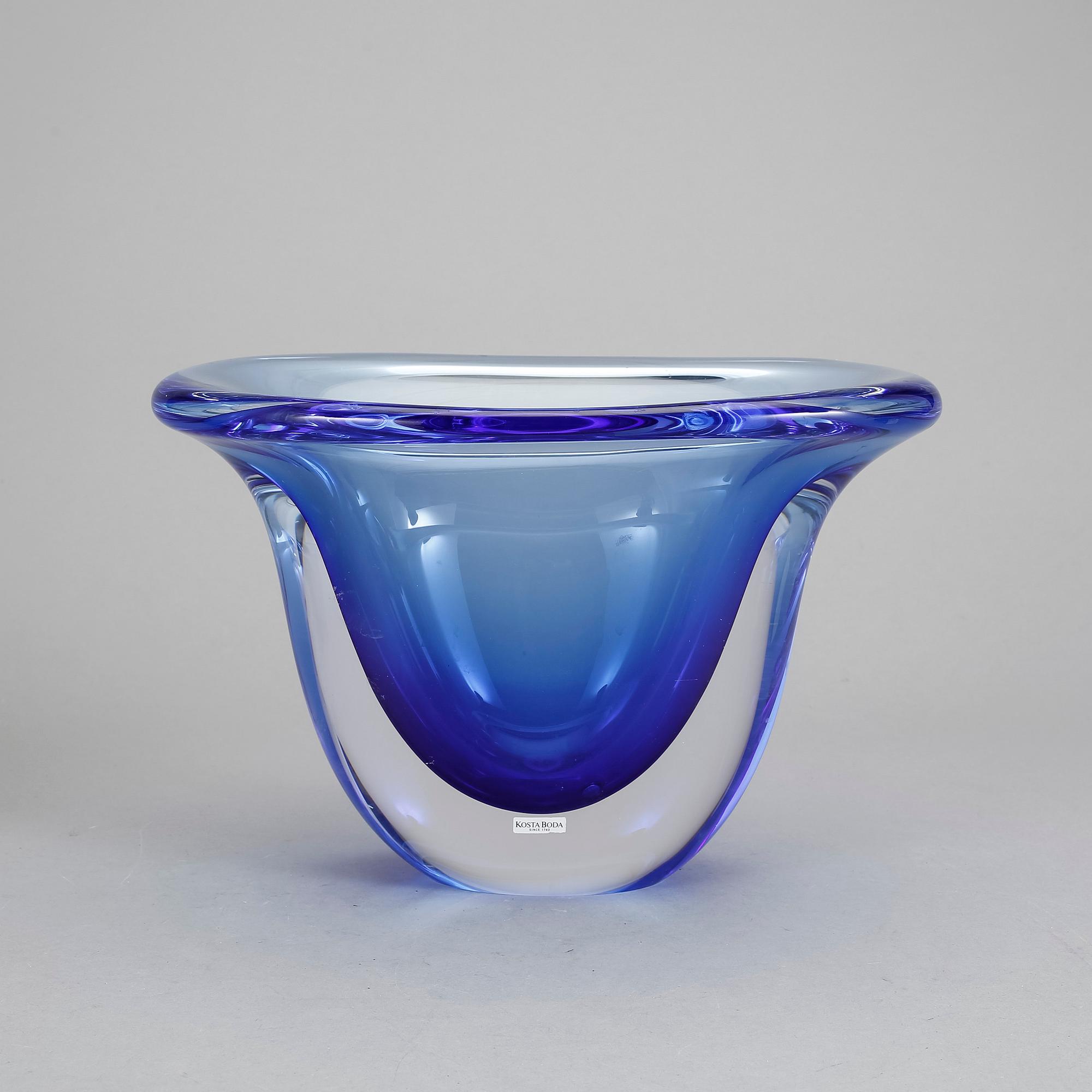 VAS, glas, Göran Wärff, Kosta Boda, 2000-tal.