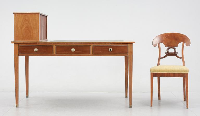 SKRIVBORD, sengustaviansk stil, tidigt 1900-tal.