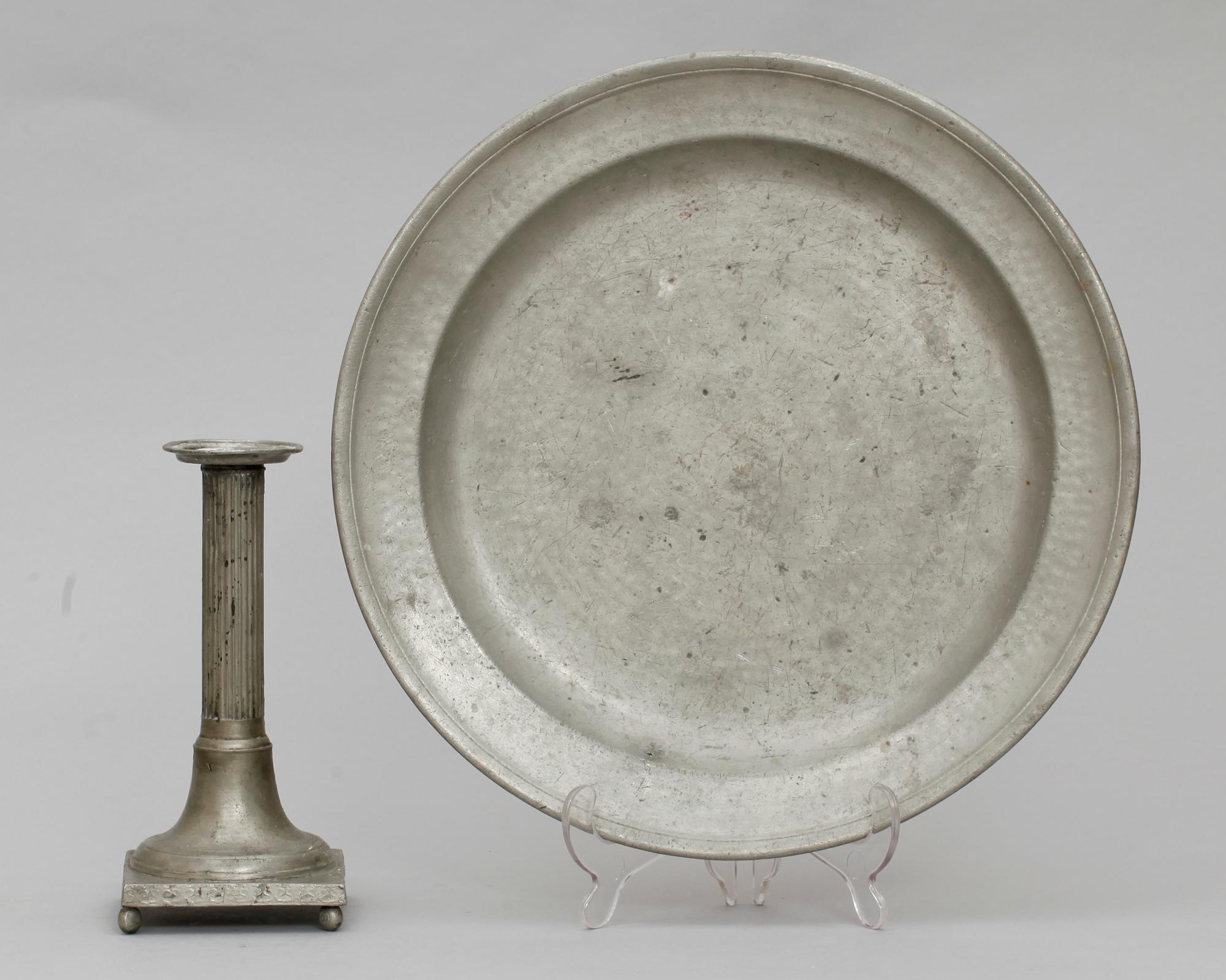 FAT OCH KOLONNLJUSSTAKE, 2 delar. Tenn, Melchior Beck (1693-1747) Stockholm resp Anders Danielsson (1819/23) Karlshamn.