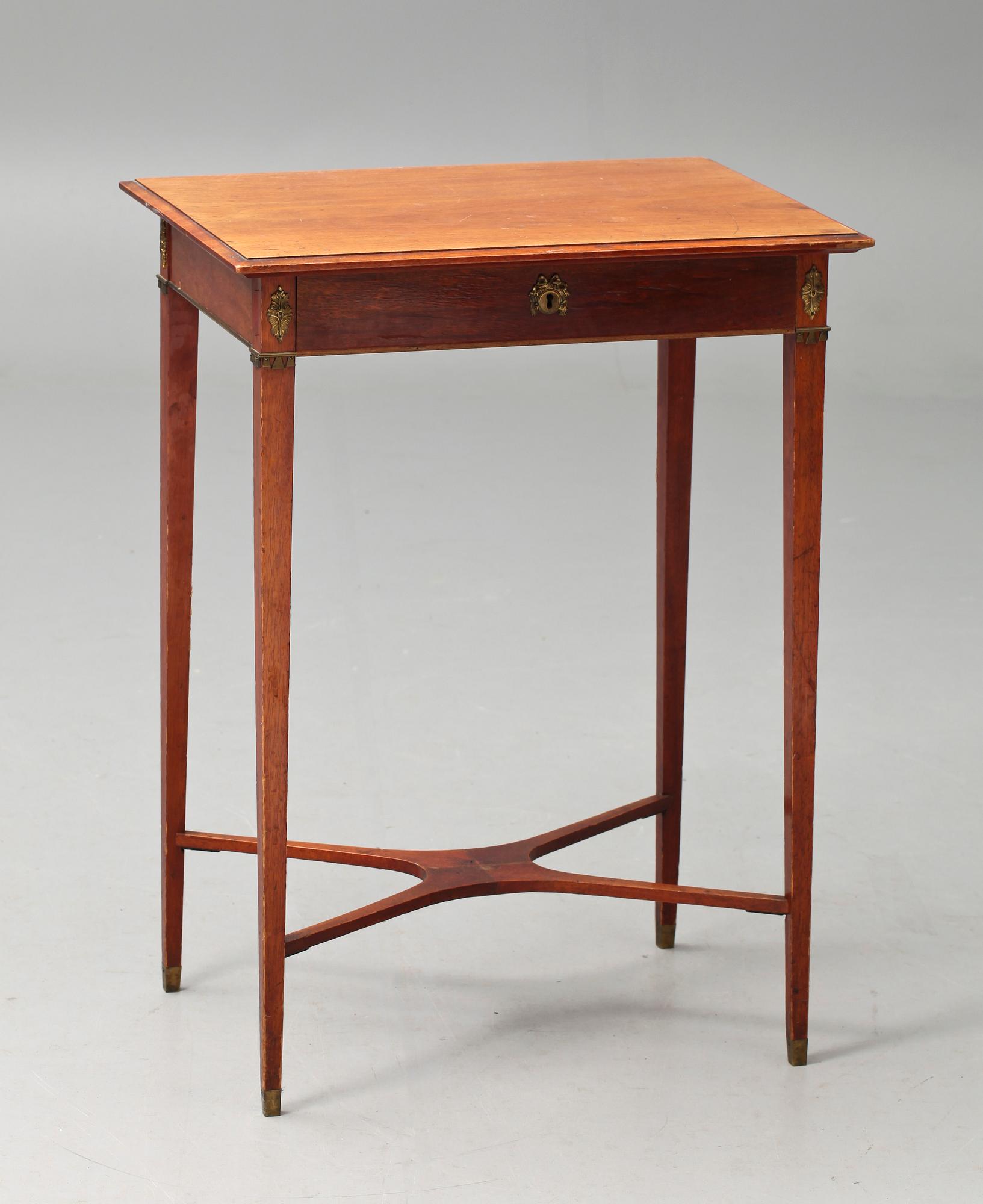 SYBORD, sengustavianskt stil, 1900-tal.