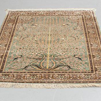 A rug, oriental, silk, ca 181 x 125 cm.