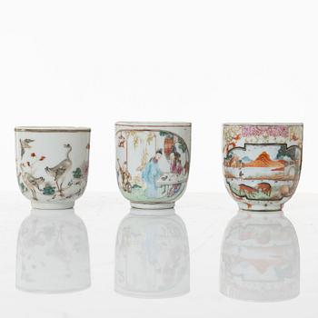 Koppar, åtta stycken, porslin. Qingdynastin, 1700-tal.