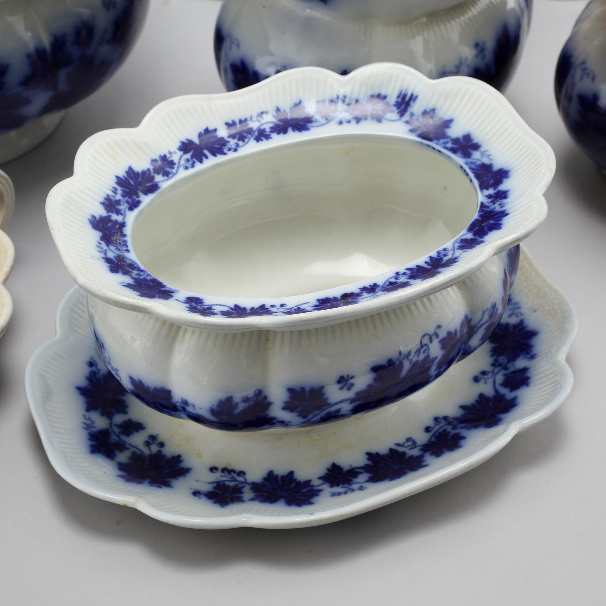 77 pieces of earthenware tableware by Arthur Percy for Gustavsberg, model "Vinranka", first half of the 20th century.