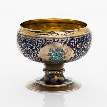 Gilded silver and enamel bowl, unidentified master A.W, Moscow 1875.