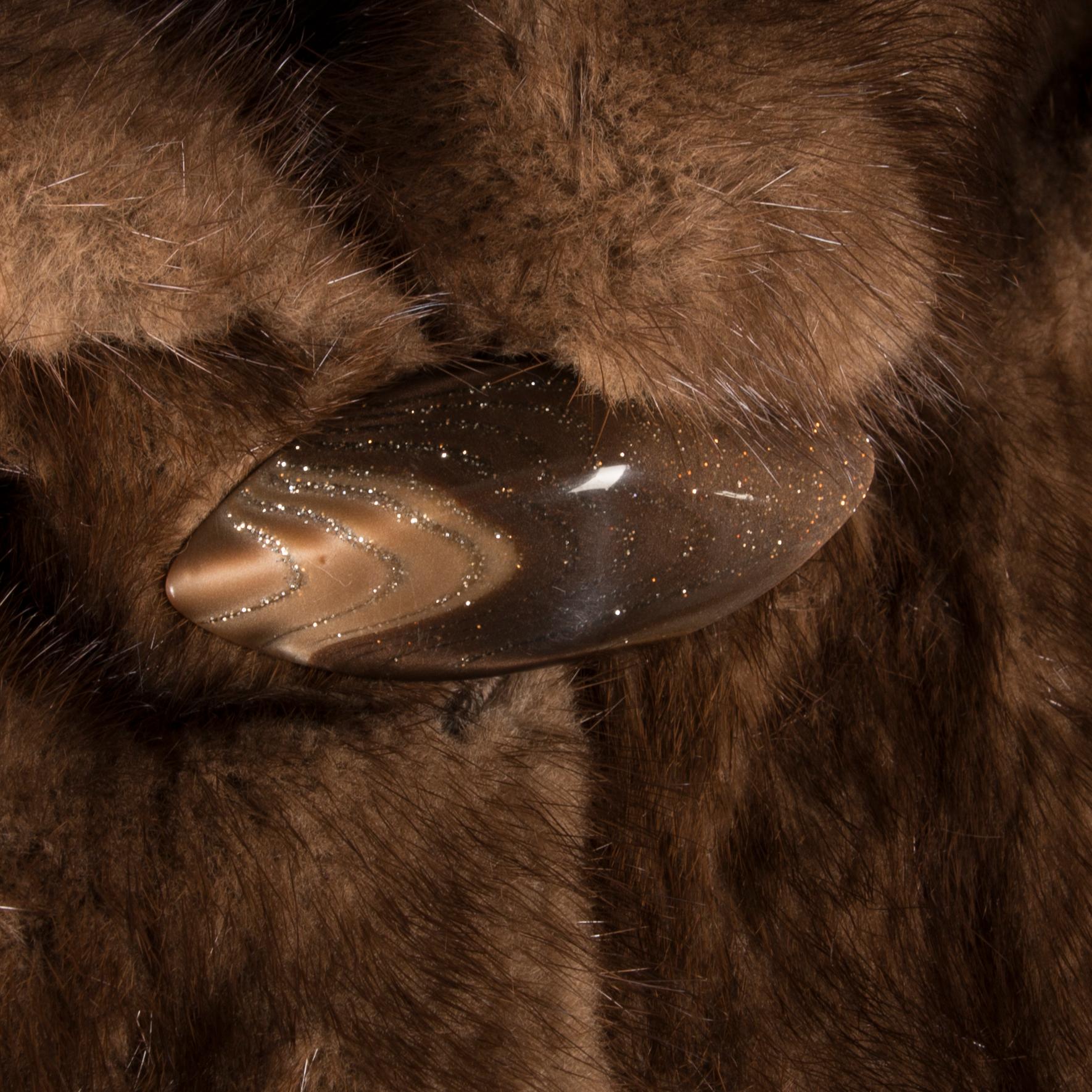 PÄLSKAPPA, Saga Mink.