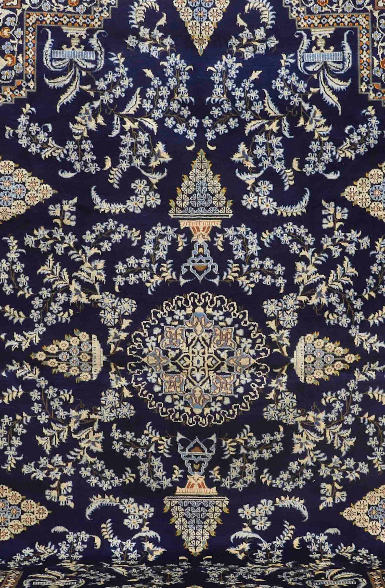 MATTA, Keshan , signerad, 410 x 277 cm.