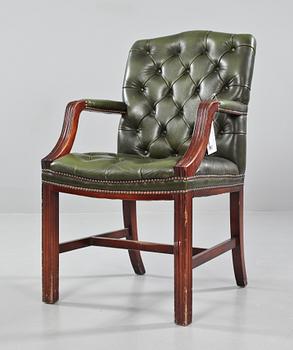 KARMSTOL, engelsk stil, 1900-tal.