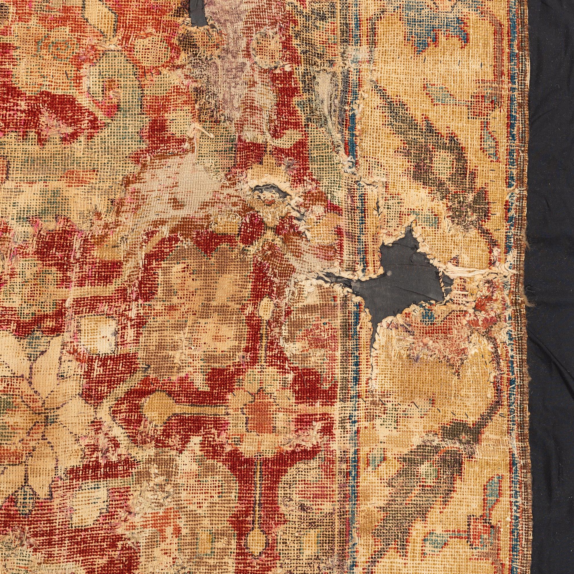 Matta, antik, Nordöst persisk "Blossom and sickle", Safavid dynastin, ca 311 x 156 cm, 1600-tal.