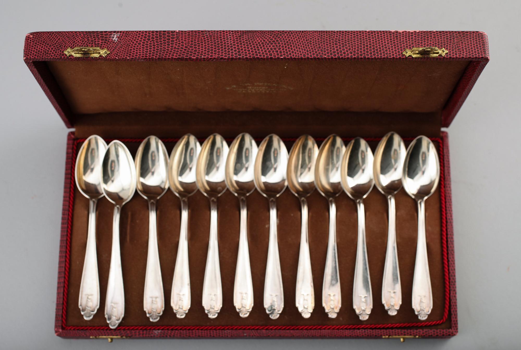 KAFFESKEDAR, 12 st, silver, modell Vasa, GAB, 1935-1936. Vikt ca 157 g.