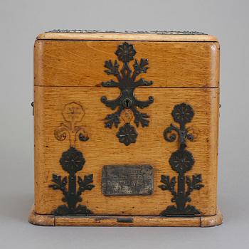 WHISKEYSCHATULL, England 1890-tal.