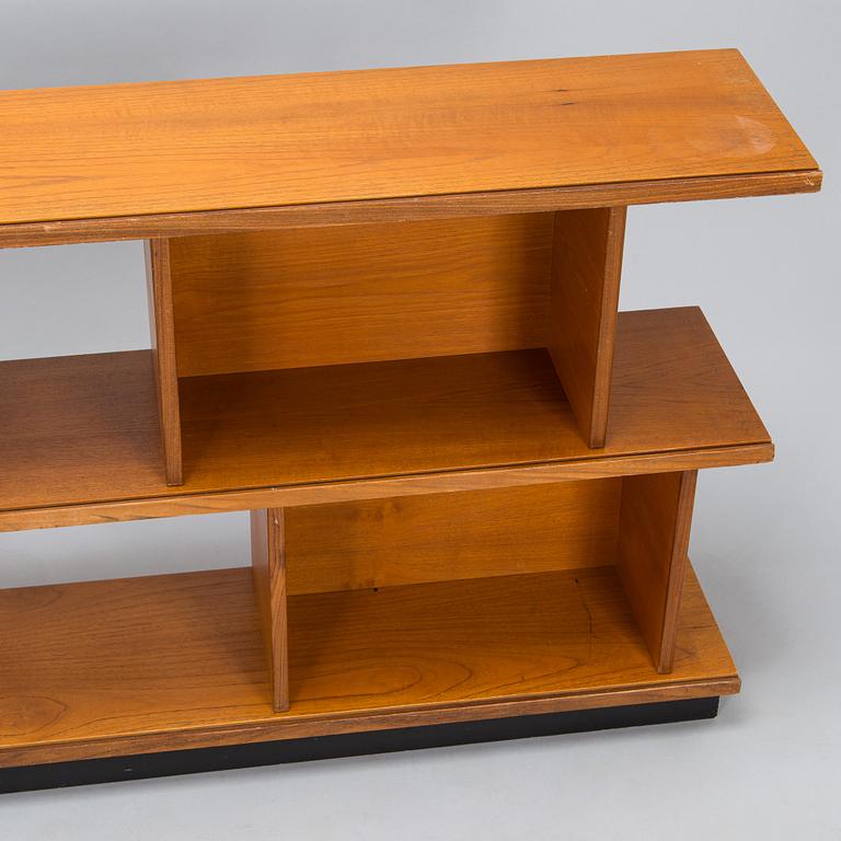 Ilmari Tapiovaara, kirjahylly, "Pala" valmistaja Asko 1900-luvun puoliväli.