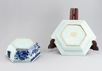 FAT samt TERRIN, porslin, Kina, 1700-tal.