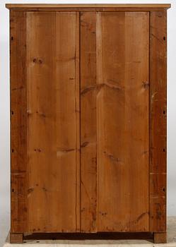 CHIFFONJÉ. 1800-talets andra hälft.