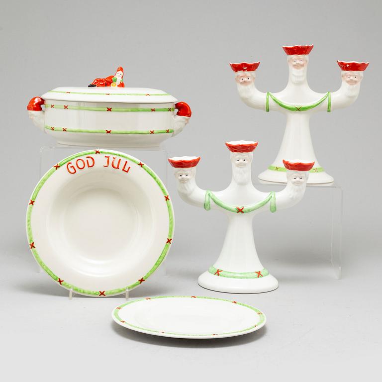 A Swedish Christmas porcelain dinner service "God Jul", 19-pieces, Gustavsberg.