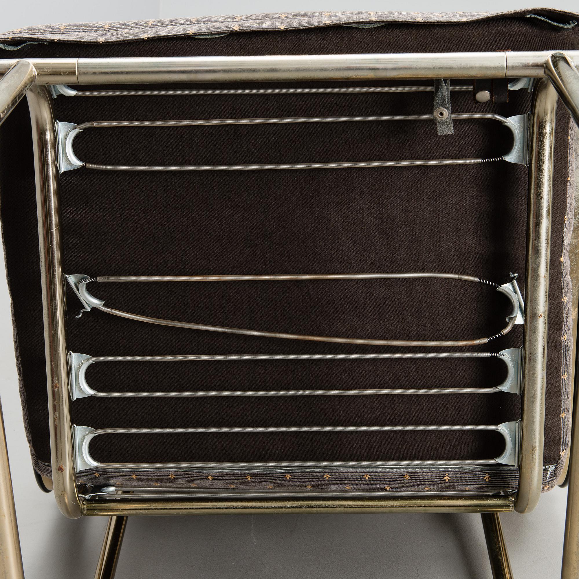 A 1980s 3 piece sofa suite 'Remmi' for Avarte.