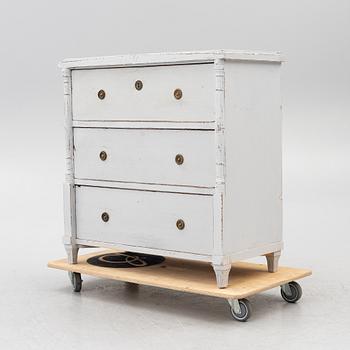 Chest of drawers, 19th century.