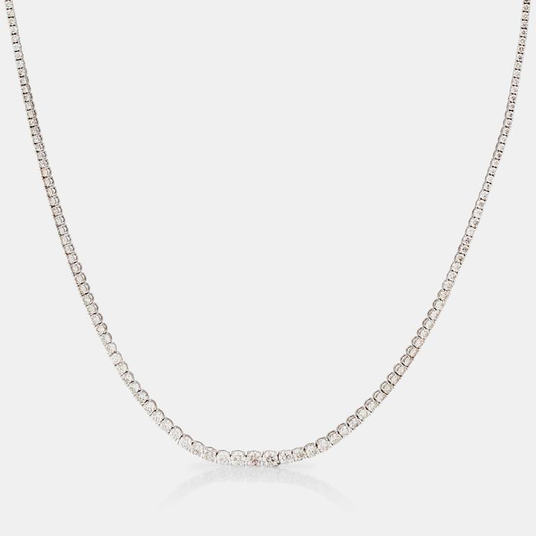 A brilliant-cut diamond necklace, 17.259 cts in total, according to inscription.