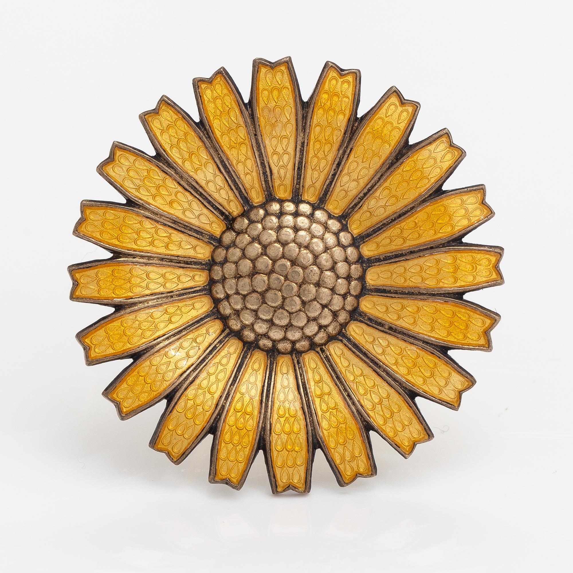 Georg Jensen, Brosch "Daisy", förgyllt sterlingsilver, emalj. Anton Michelsen, Köpenhamn.