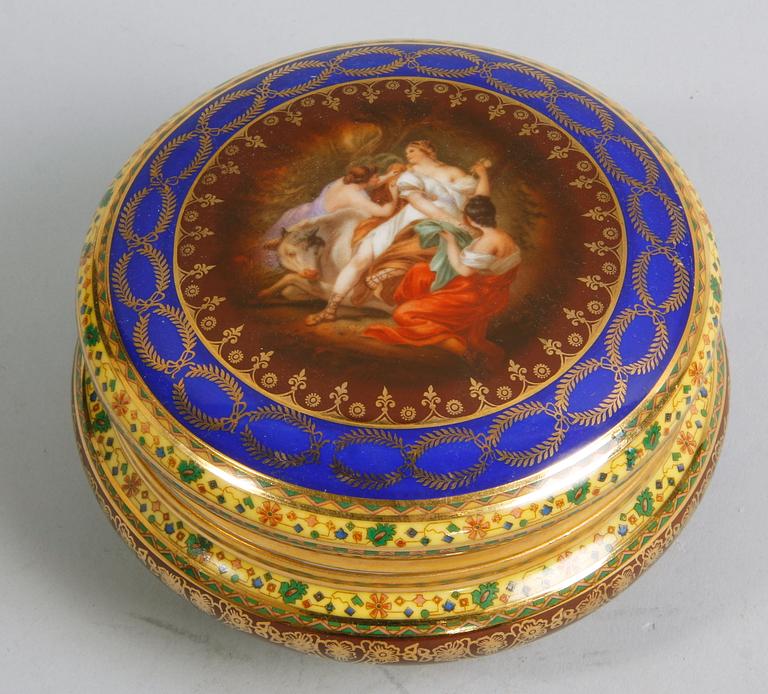 ASK MED LOCK. Porslin. Karlsbad, Tjeckoslovakien.