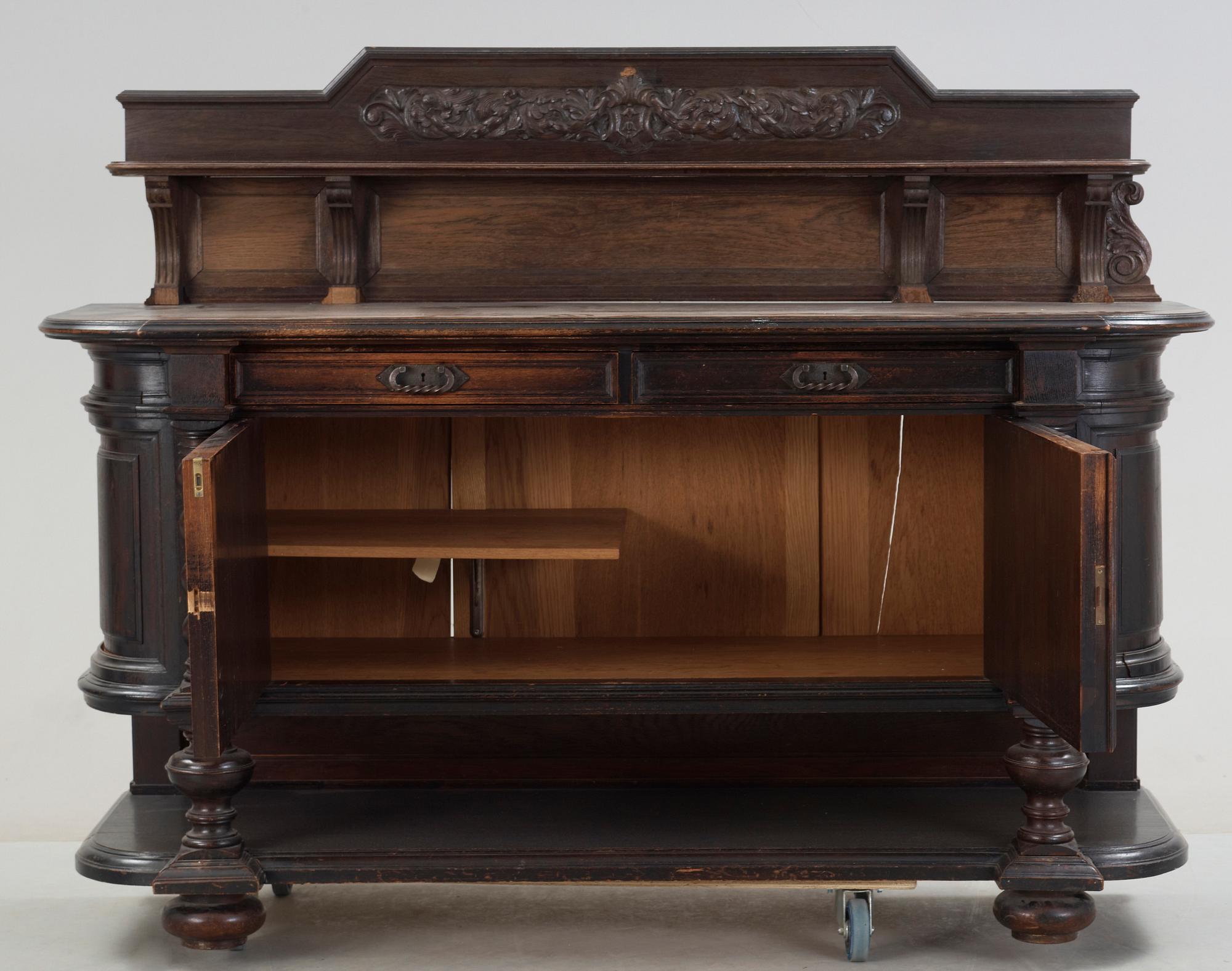 MATSALSGRUPP, 13 st, barockstil, 1900-talets första hälft.