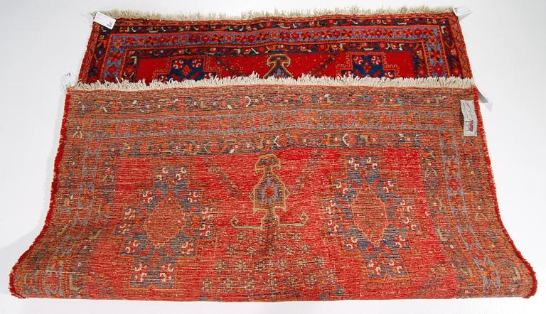 MATTA, orientalisk, ca. 203x160.