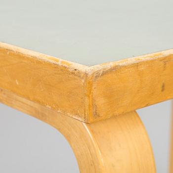 Alvar Aalto, A mid-20th century table for O.Y. Huonekalu- ja Rakennustyötehdas A.B.,