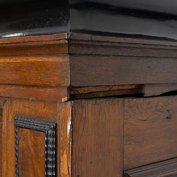 A Baroque cabinet, first half of the 18th century.