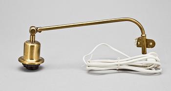 VÄGGLAMPA, mässing, modellnr 2226, Firma Svenskt Tenn.