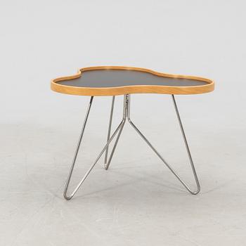 Christine Schwarzer, soffbord ”Flower”, Swedese 2008.