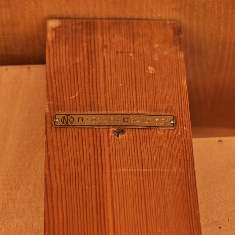 Axel Einar Hjorth, skrivbord, Nordiska Kompaniet, 1939, modellen ritad år 1936.