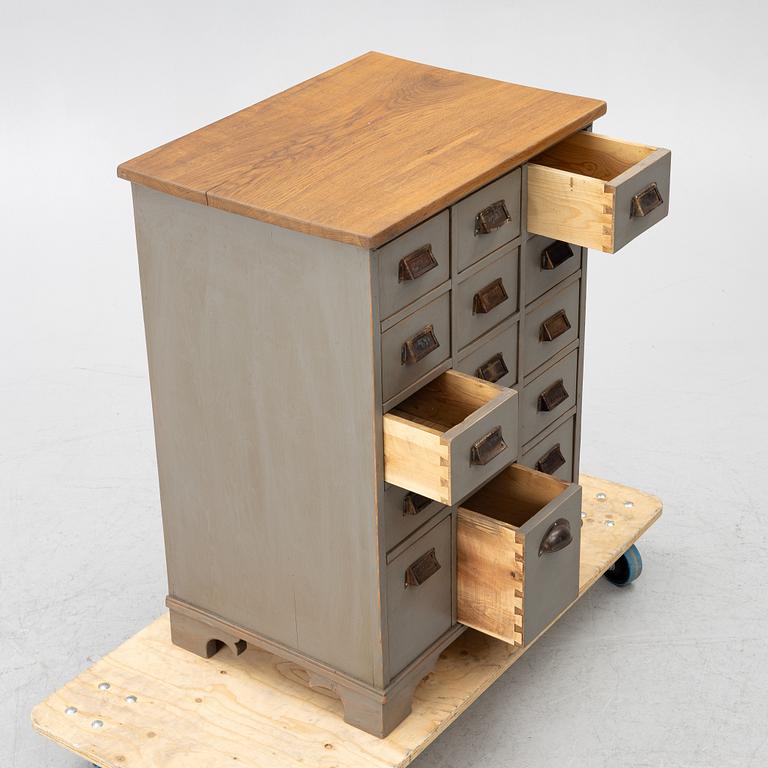 Chest of drawers, first half of 20th century.