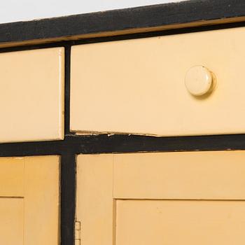 Apteekin tiski/ senkki, Sauvo, 1900-luvun aku.