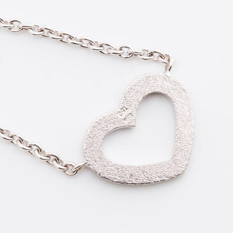 NECKLACE 18K whitegold and brilliant-cut dimaonds 0,42 ct in total TW VVS certficate enclosed.