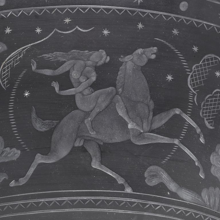 Simon Gate, an engraved glass lamp shade, Orrefors, Sweden 1920.