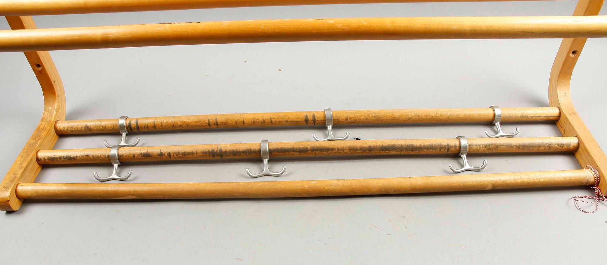 KLÄDHÄNGARE, 1900-tal.