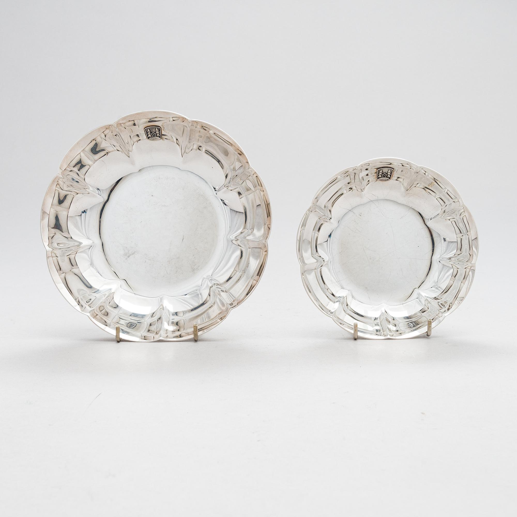 Two 1950s silver bowls Hopeatehdas, Helsinki, 1957.