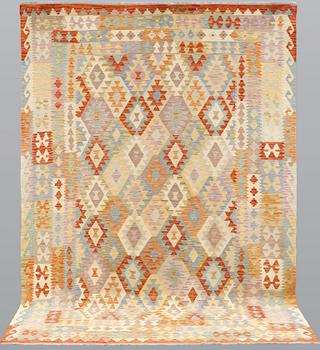 A carpet, Kilim, ca 290 x 203 cm.
