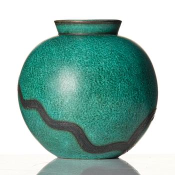 Wilhelm Kåge, an "Argenta" stoneware vase, Gustavsberg, Sweden, 1939, model no. 1042.