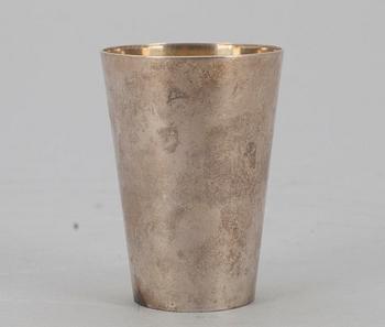 BÄGARE, 813 silver, Suomen Kultaseppä, Åbo 1909. Vikt 43,5 g.