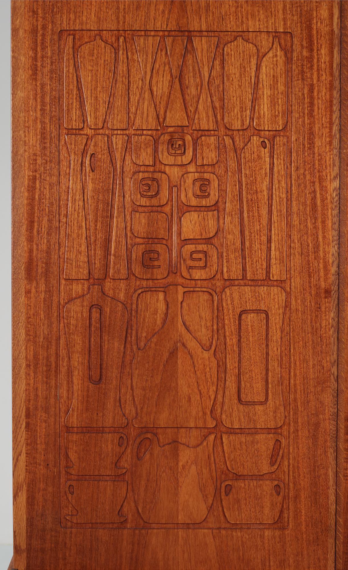An Yngve Ekström teak and oak cabinet by Westbergs Möbler, Tranås 1950's.