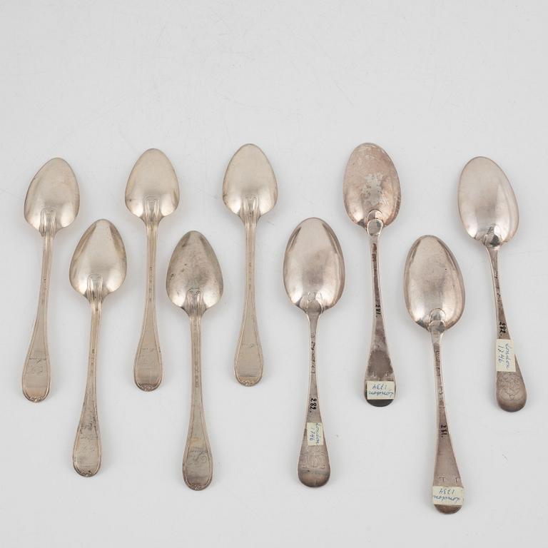 Four english place spoons, including William Soame, London, 1734, and five place spoons by Nils Wendelius, Sweden, 1837.