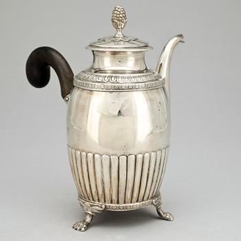 KAFFEKANNA, silver, empir, Anders Lundqvist, Stockholm, 1828. Vikt ca 664 g.