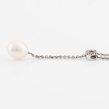 Necklace, Strömdahls, white gold with brilliant-cut diamonds and cultured pearl.