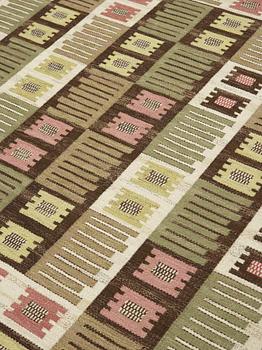 MÄRTA MÅÅS-FJETTERSTRÖM, matta, rölakan, 244 x 182,5 cm, "Nyponblomman", signerad AB MMF.