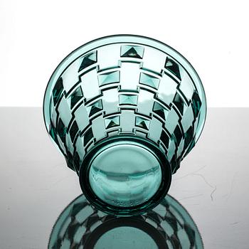 VAS, gröntonat glas. Simon Gate, Orrefors. Cirka 1930.