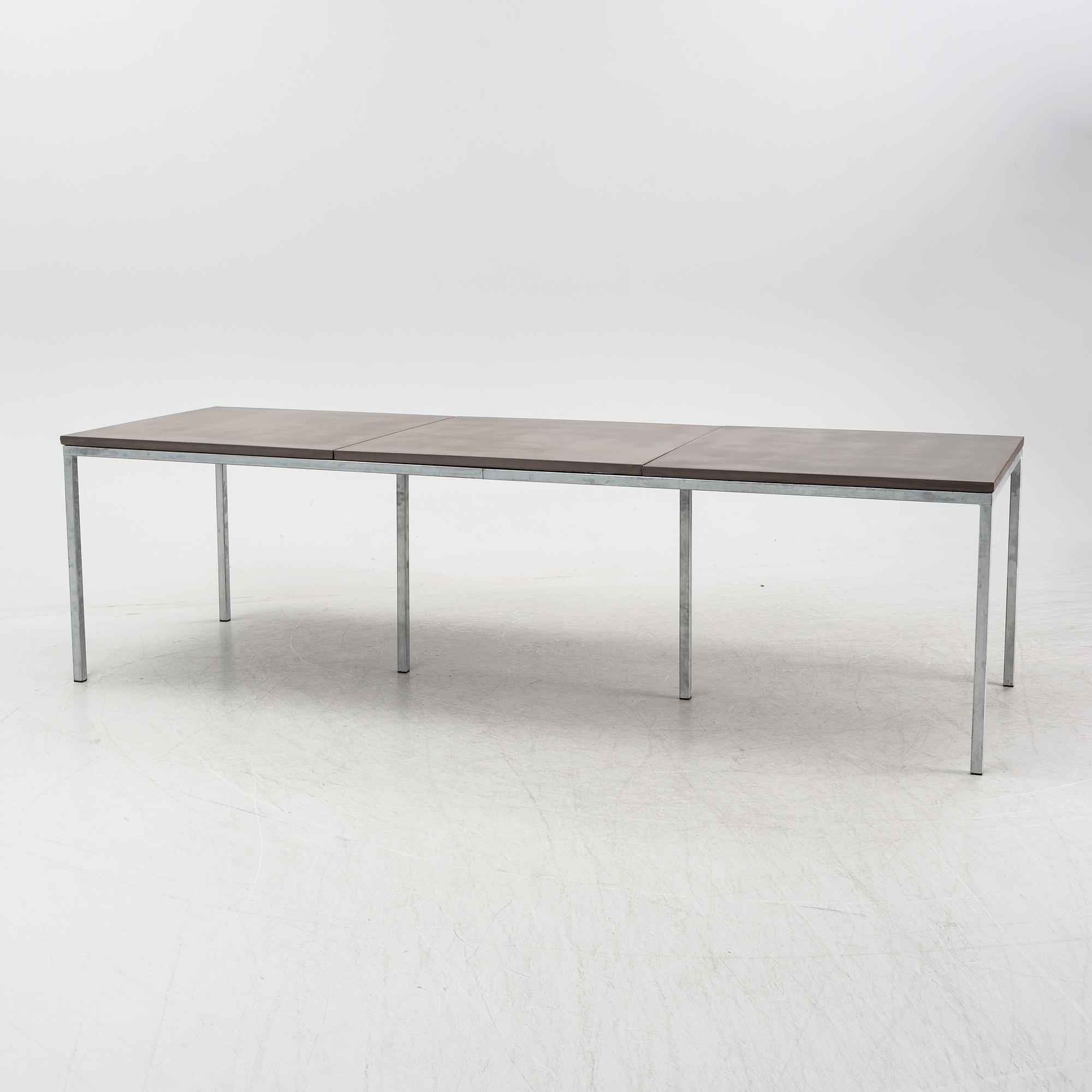 Matbord, "Mystic Concrete Collection", MBJ Design, Mats Bernhard Jönsson, Göteborg.